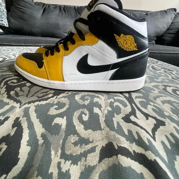 Air Jordan 1 Mid - Yellow Ochre - Picture 5 of 5
